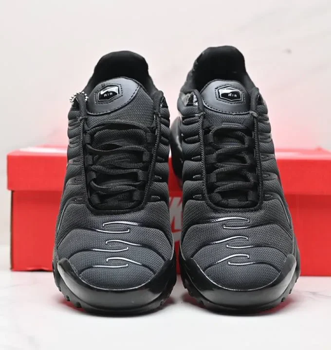 Nike Air Max Plus Black