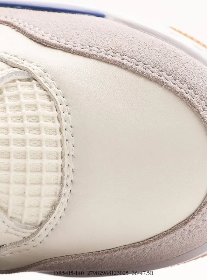 Air Jordan 4 Retro Military Blue