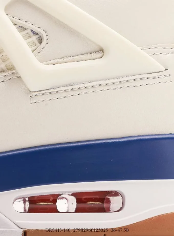 Air Jordan 4 Retro Military Blue