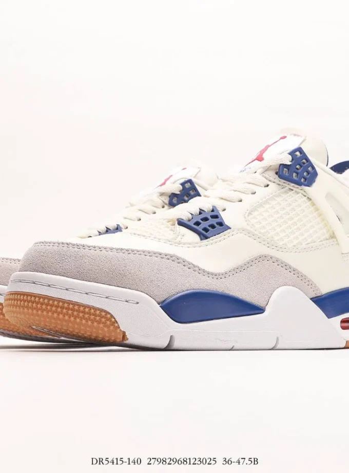 Air Jordan 4 Retro Military Blue