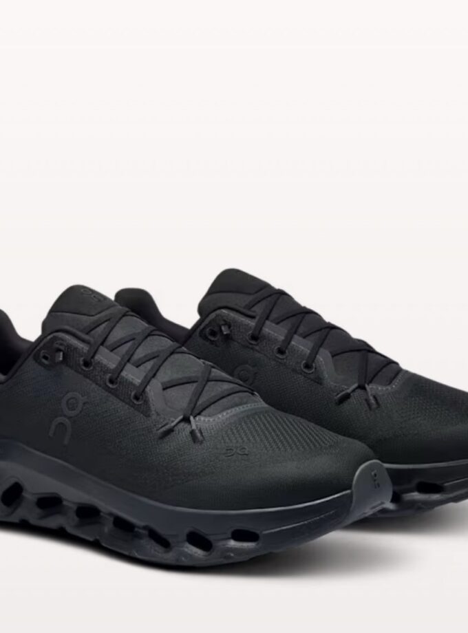 ON Cloudtilt ‘Black’